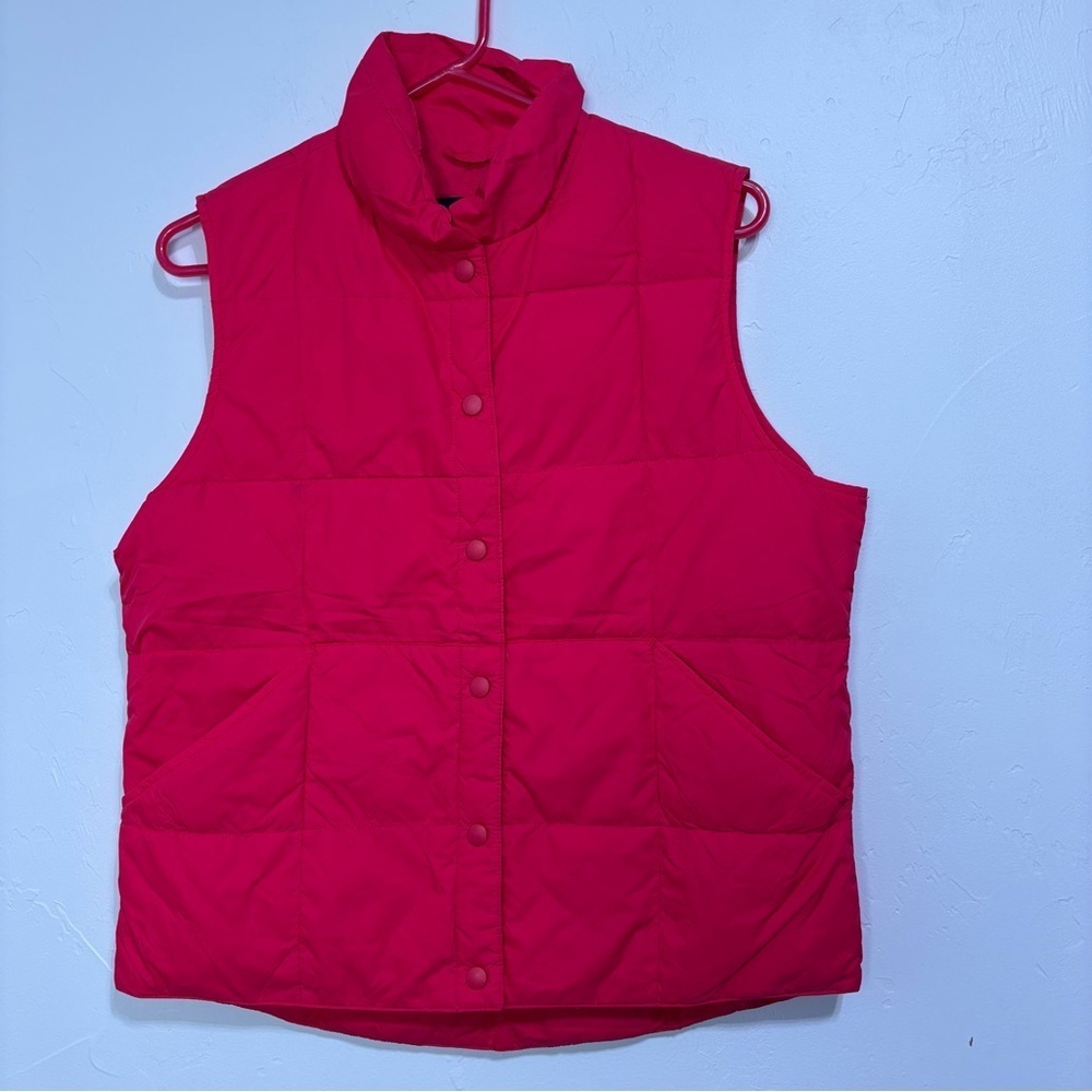 Lands' End Pink Puffer Vest Jacket Women's Medium 10-12 Snap Front Down Feathers